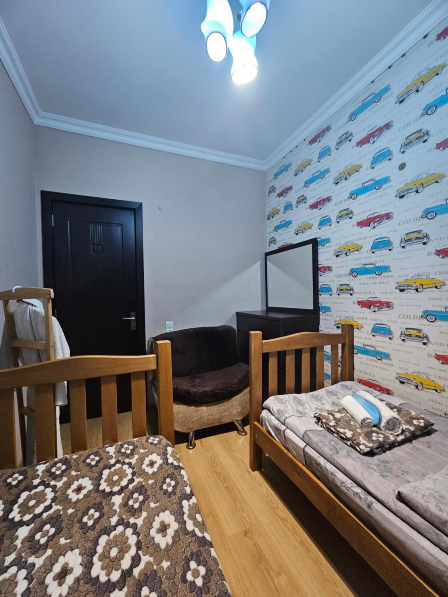 Guesthouse Different Tbilisi Esterno foto